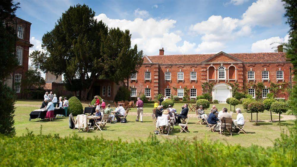 Chicheley Hall Zewnętrze zdjęcie